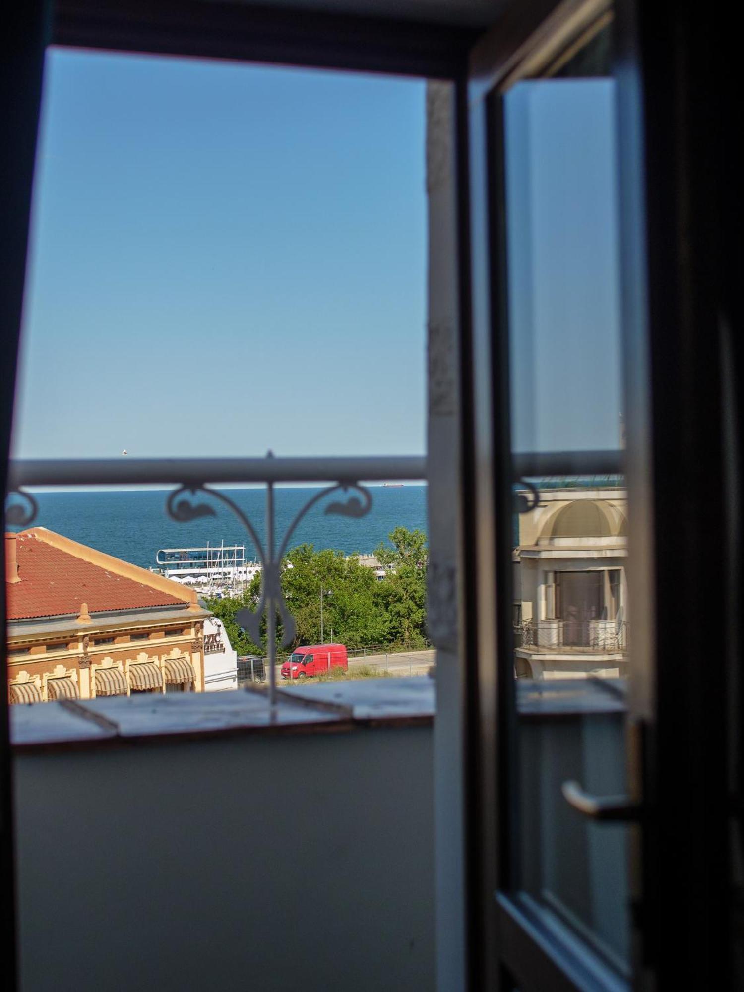 Casa Hrisicos Hotel Constanta Exterior photo